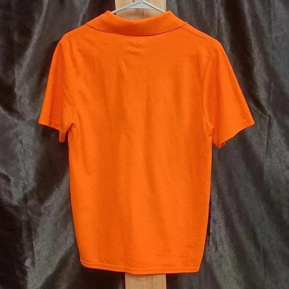 Bright orange Polo like new size small dry blend gildan brand - Picture 5 of 5